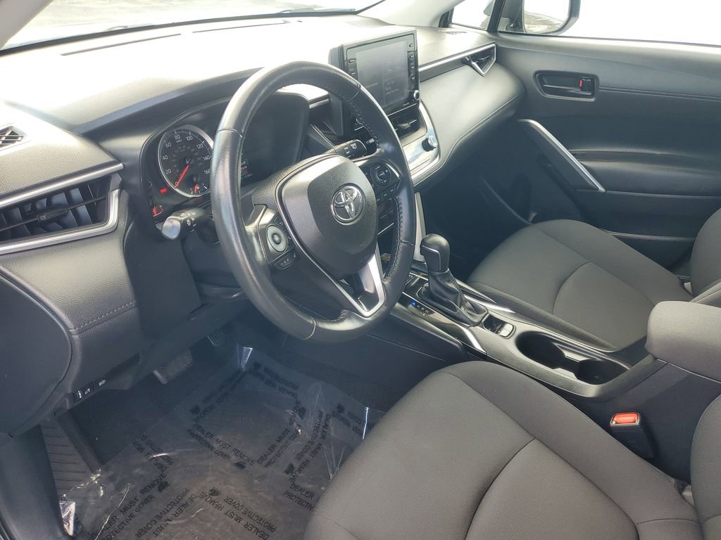 Used 2022 Toyota Corolla Cross LE image 15
