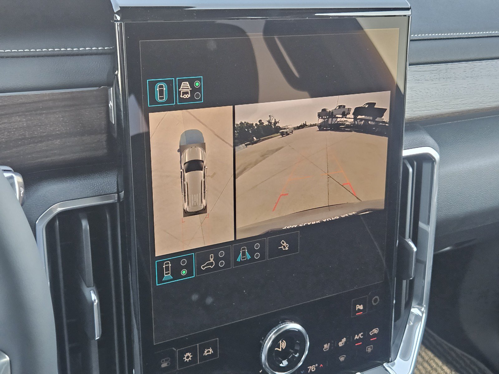 New 2026 GMC Acadia Denali Ultimate FWD image 13
