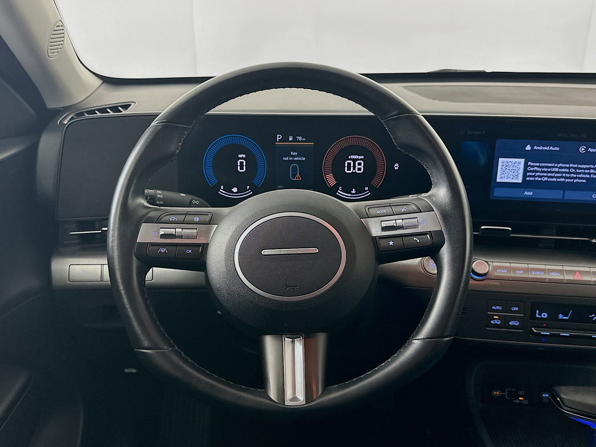 Used 2025 Hyundai Kona SEL image 18