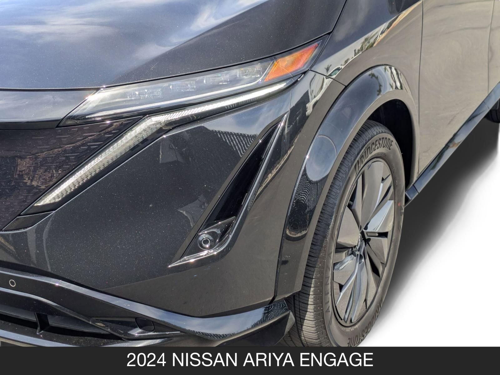 Used 2024 Nissan Ariya FWD image 10