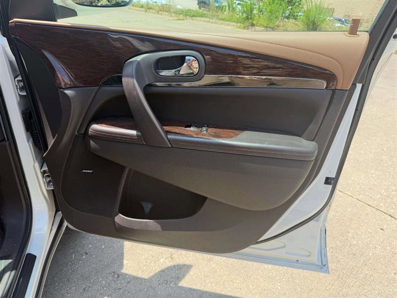 Used 2014 Buick Enclave Leather w/ Trailering Provision Package image 18