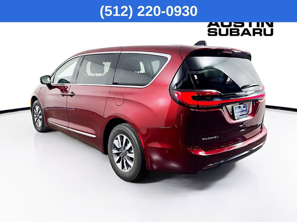 Used 2023 Chrysler Pacifica Limited image 5