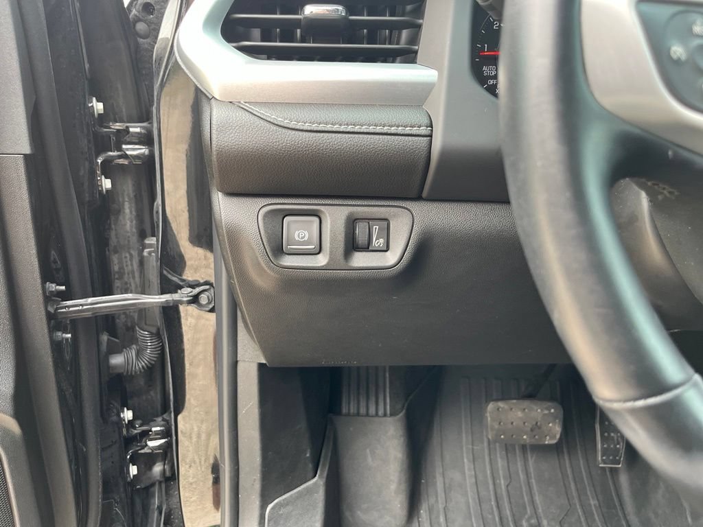 Used 2023 GMC Acadia SLT w/ Preferred Package FWD image 22