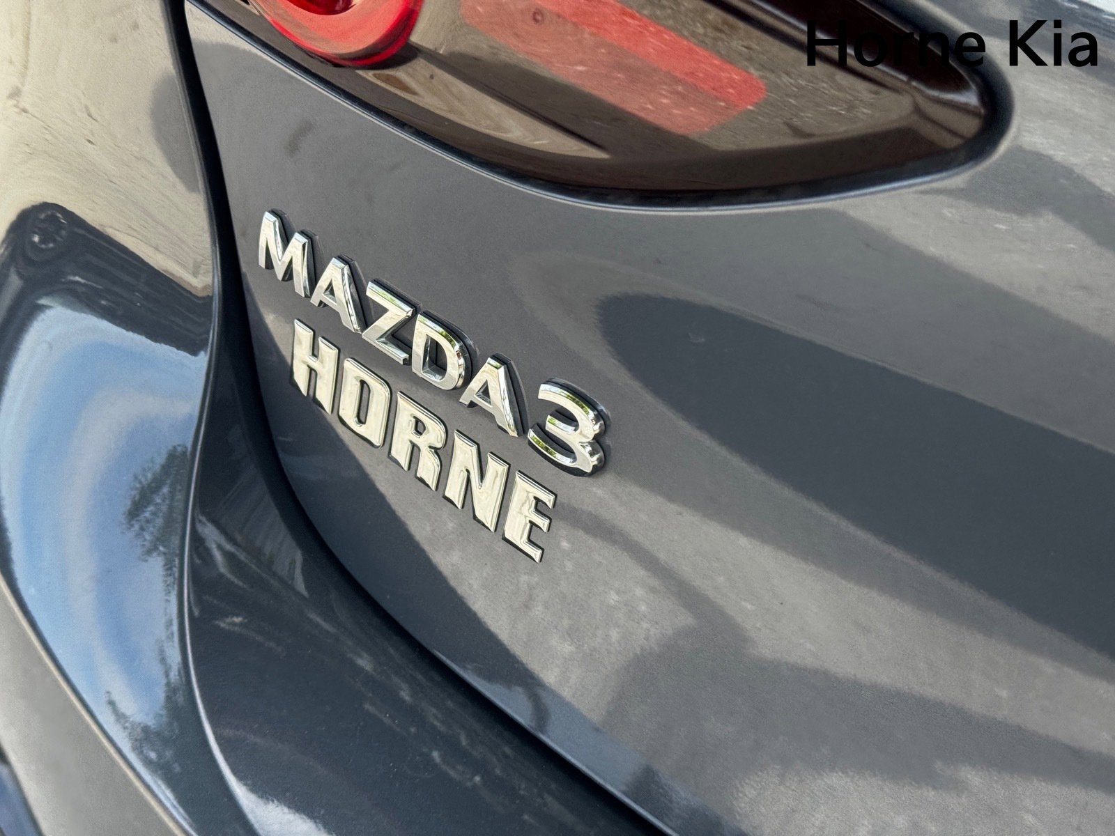 Used 2022 MAZDA MAZDA3 s image 29