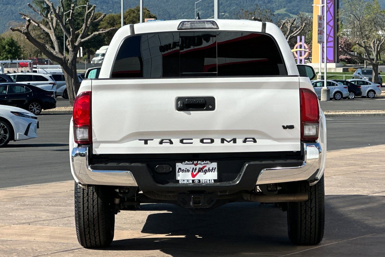 Certified 2019 Toyota Tacoma SR5 image 6