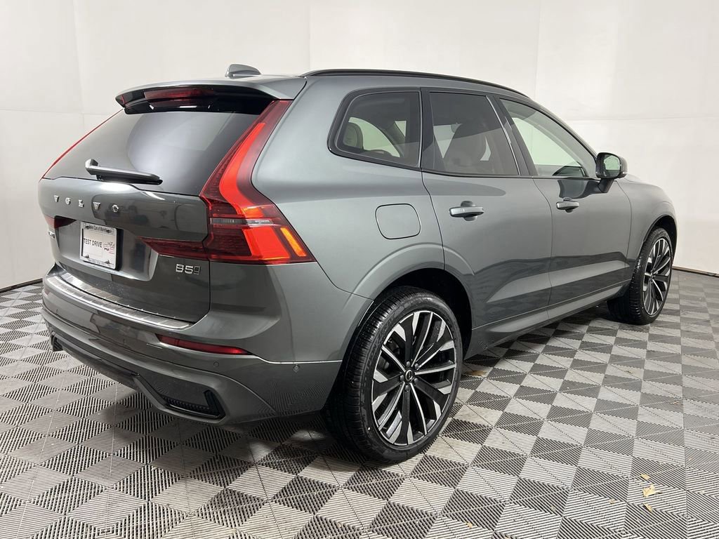 New 2026 Volvo XC60 B5 Ultra w/ Protection Package Premier image 8