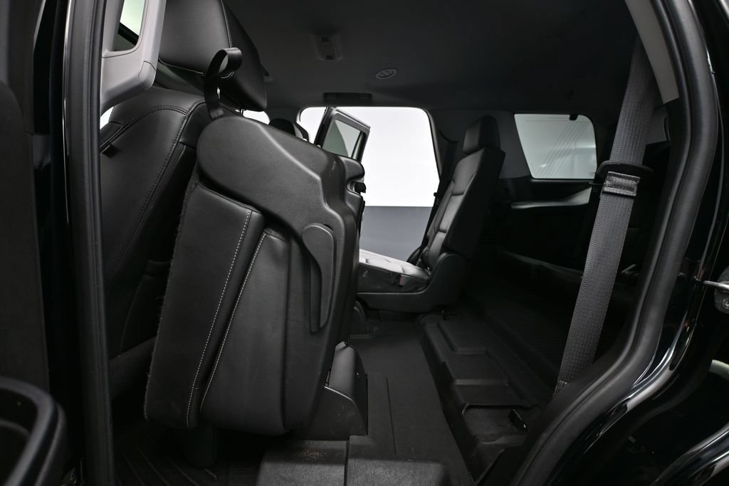 Used 2019 Chevrolet Tahoe LT w/ RST Edition AWD/4WD image 47