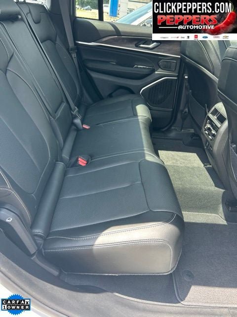 Used 2026 Jeep Grand Cherokee Limited AWD/4WD image 14
