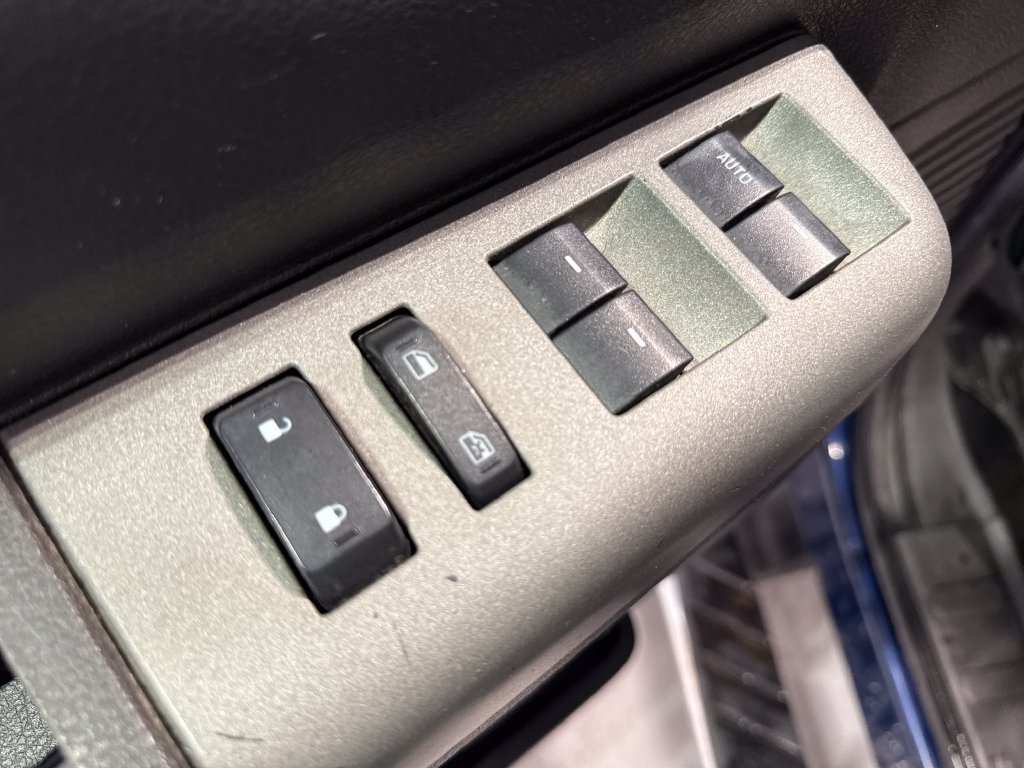 Used 2011 Ford F350 Lariat w/ Snow Plow Prep Pkg AWD/4WD image 29