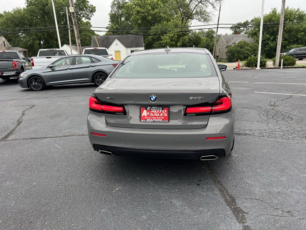 Used 2022 BMW 540i xDrive w/ Premium Package image 8