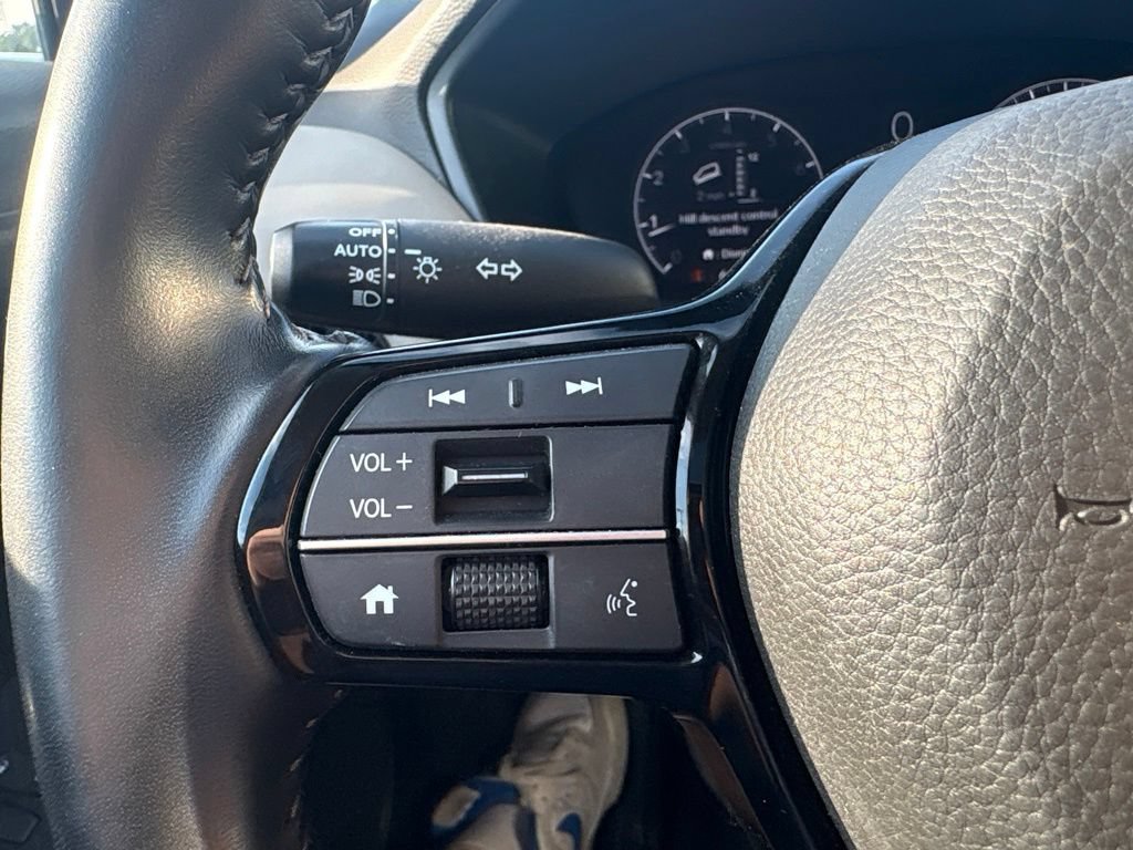 Used 2025 Honda HR-V EX-L image 16