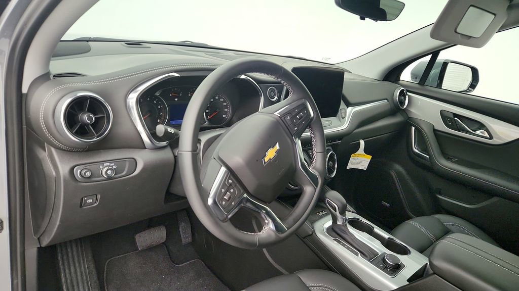 New 2025 Chevrolet Blazer LT w/ Sound & Technology Package image 16