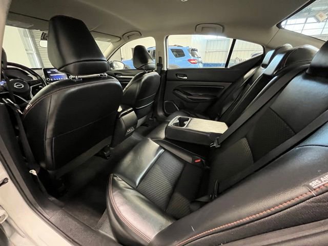 Used 2024 Nissan Altima 2.5 SR FWD image 16