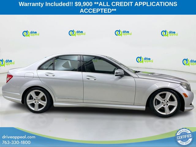 Used 2011 Mercedes-Benz C 300 4MATIC Sedan image 4