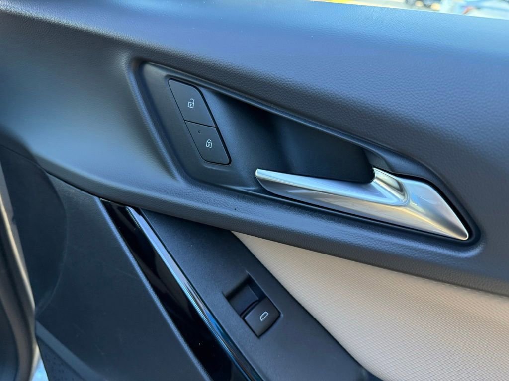 New 2026 Chevrolet Equinox ACTIV w/ Convenience Package III FWD image 60