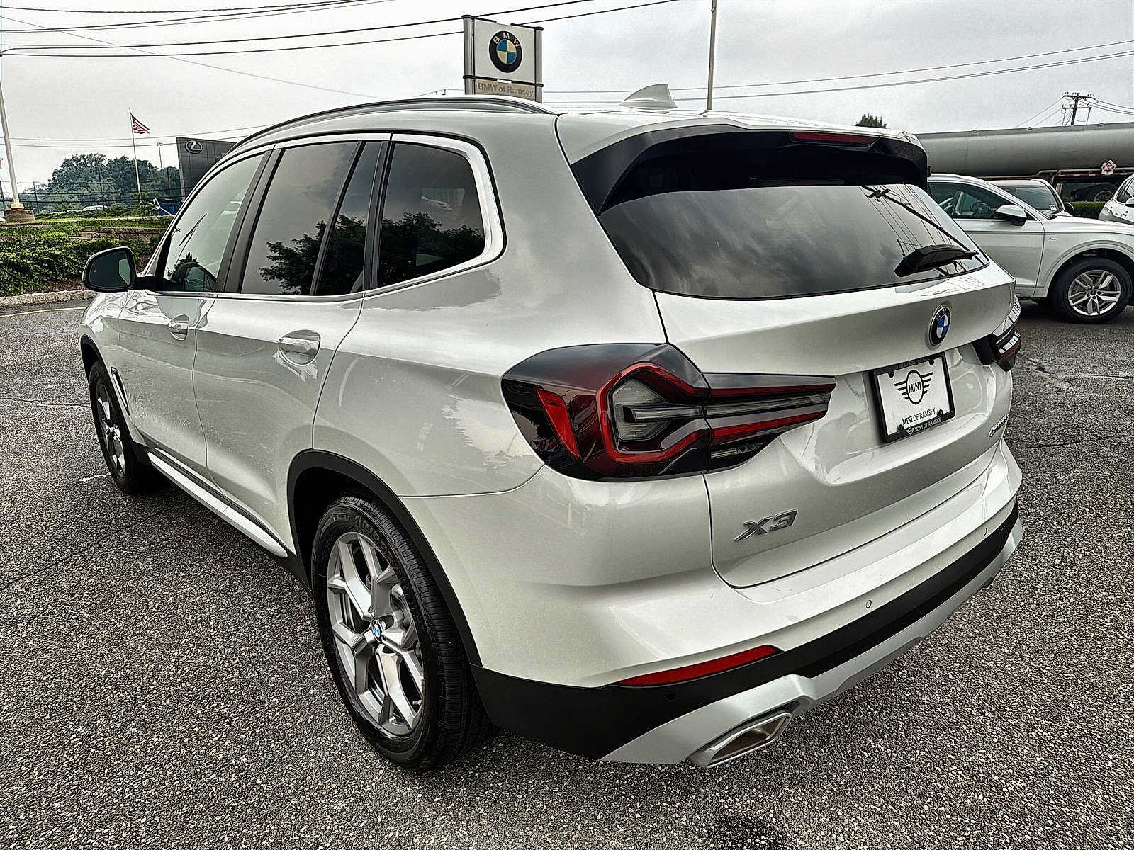 Used 2024 BMW X3 xDrive30i w/ Convenience Package AWD/4WD image 12