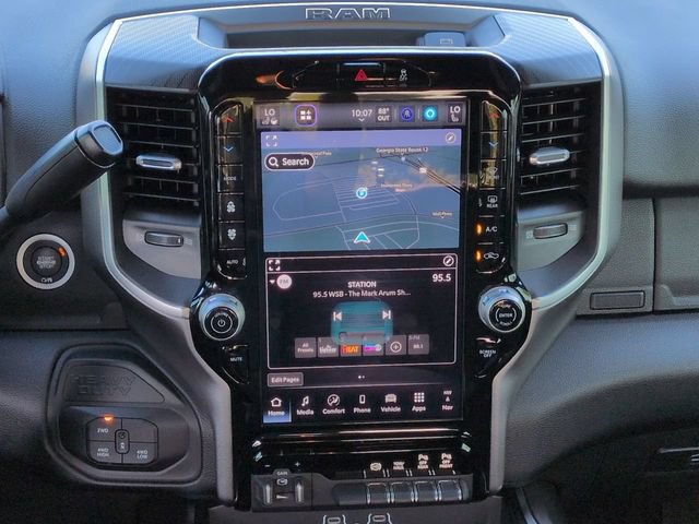 Certified 2025 RAM 3500 Big Horn AWD/4WD image 17