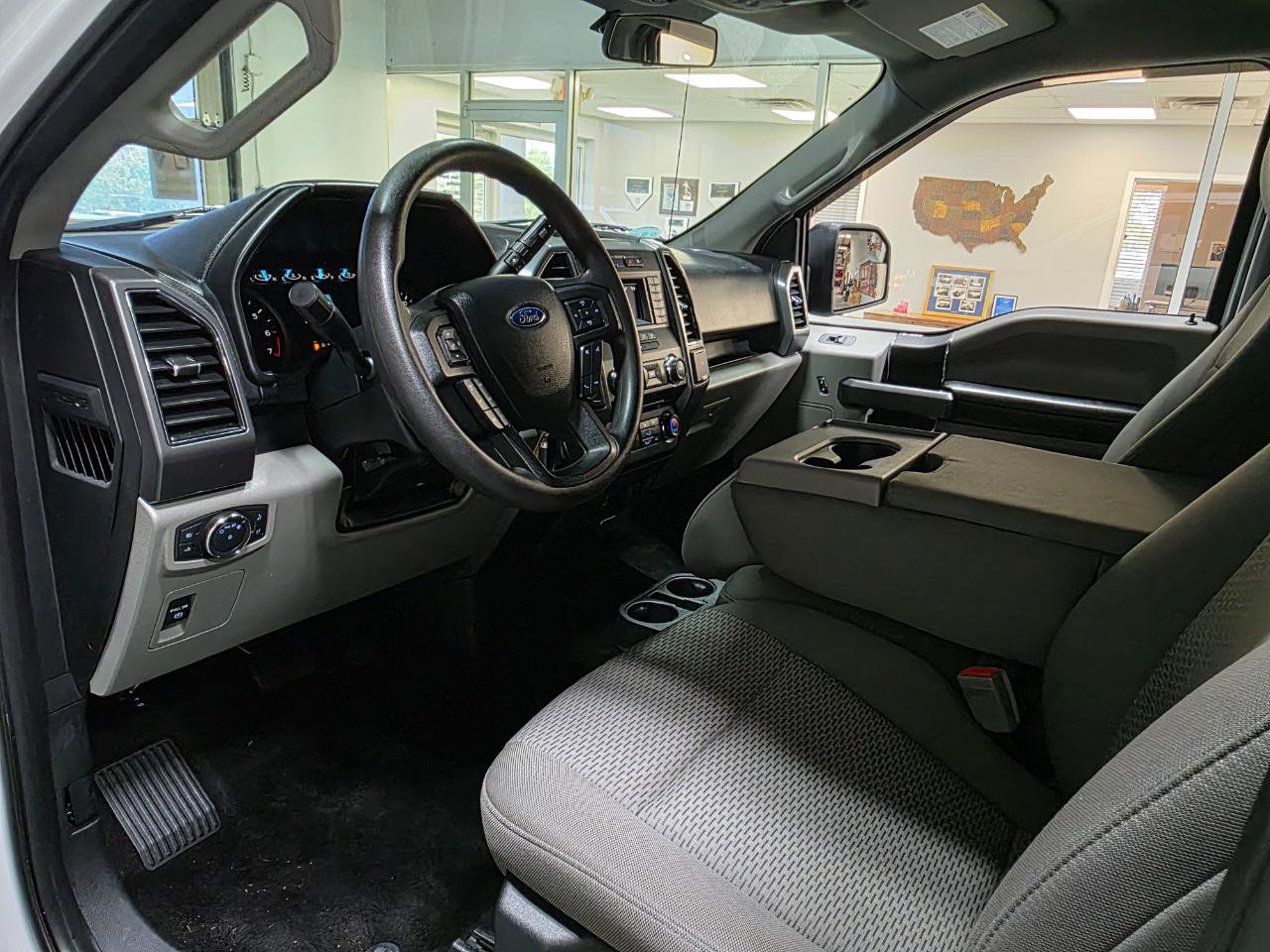 Used 2018 Ford F150 XLT AWD/4WD image 16