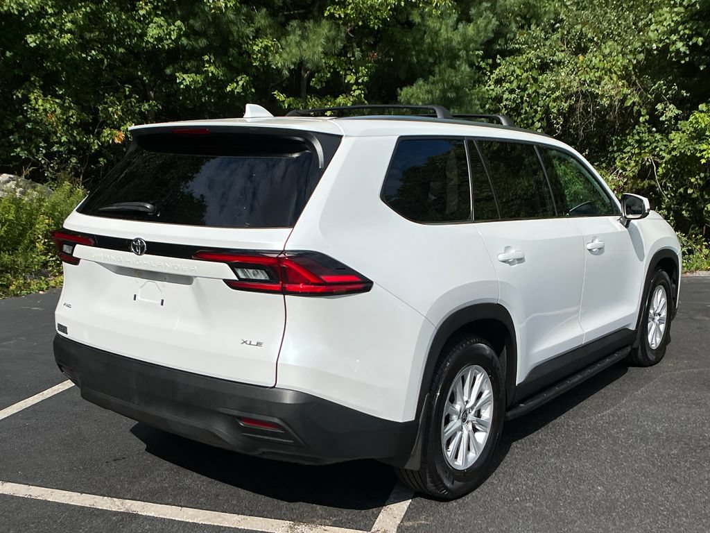 Certified 2025 Toyota Grand Highlander AWD image 5
