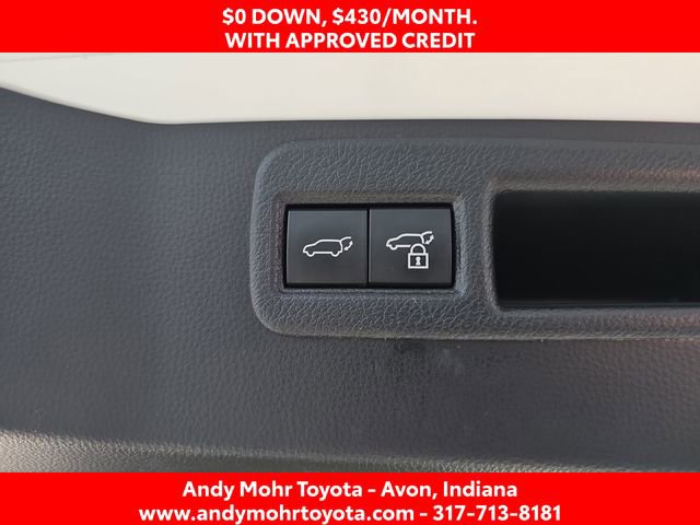 Used 2021 Toyota Venza LE AWD/4WD image 31