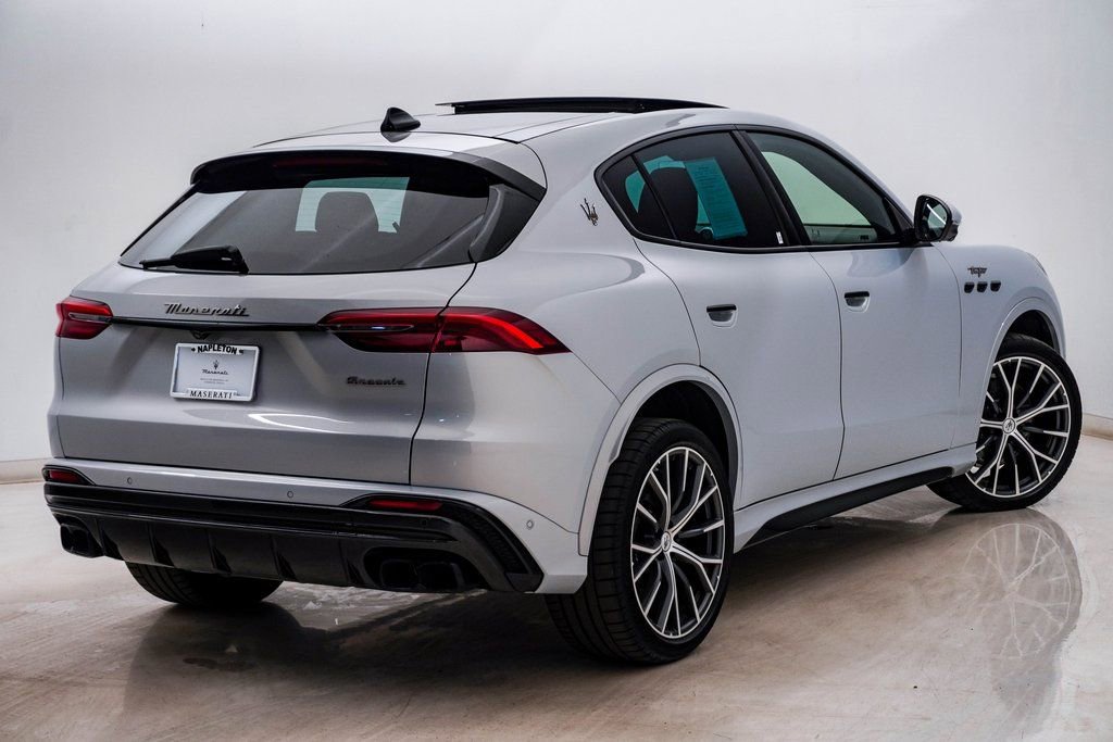 Certified 2024 Maserati Grecale Trofeo image 11