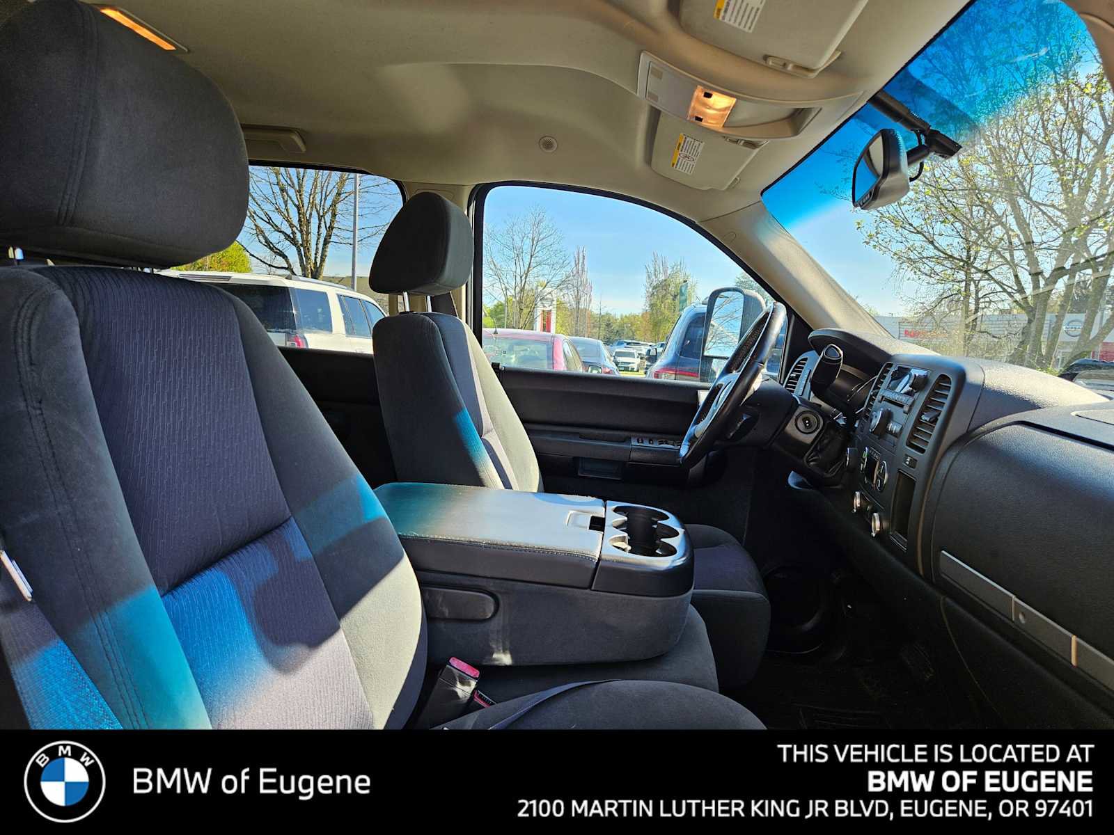 Used 2009 Chevrolet Silverado 2500 LT w/ Interior Plus Package image 11