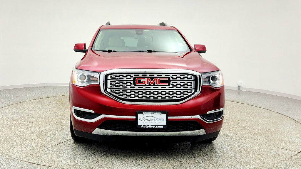 Used 2019 GMC Acadia Denali image 2