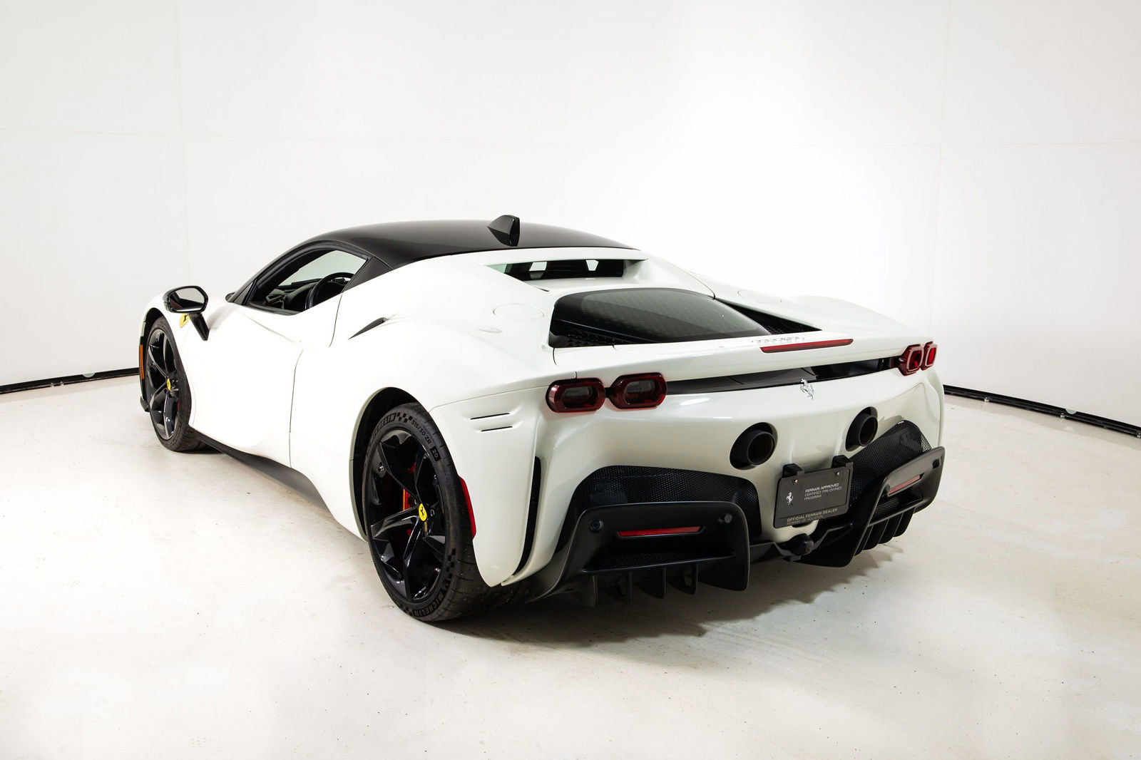 Certified 2022 Ferrari SF90 Stradale AWD/4WD image 2
