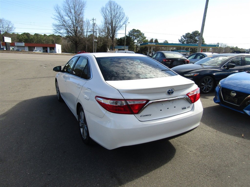 Used 2017 Toyota Camry SE image 7