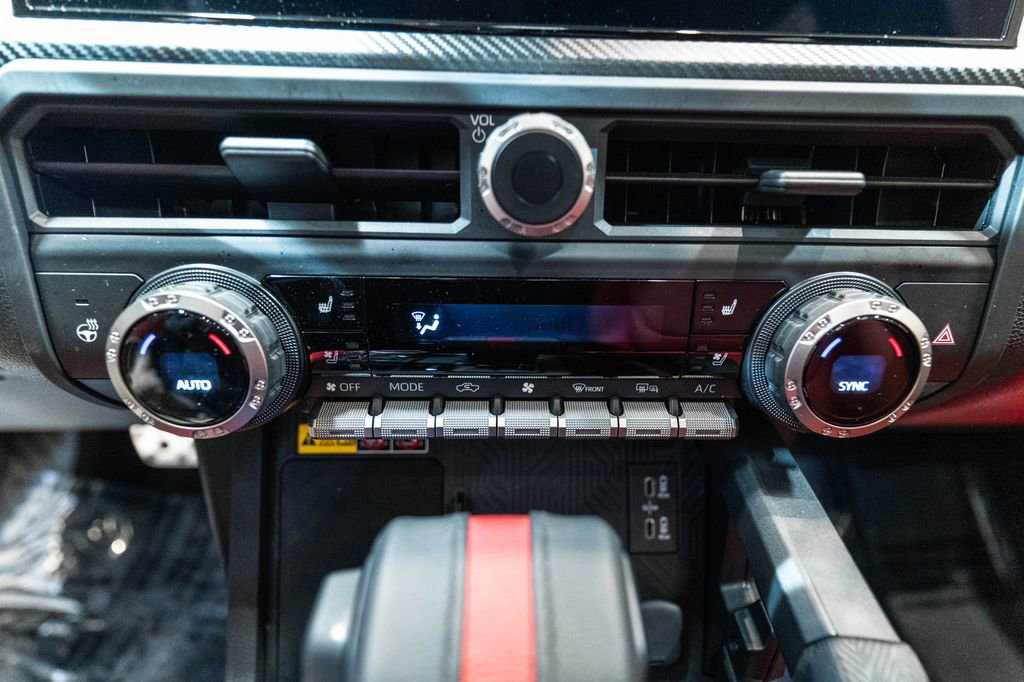 Used 2025 Toyota Tacoma TRD Pro image 35