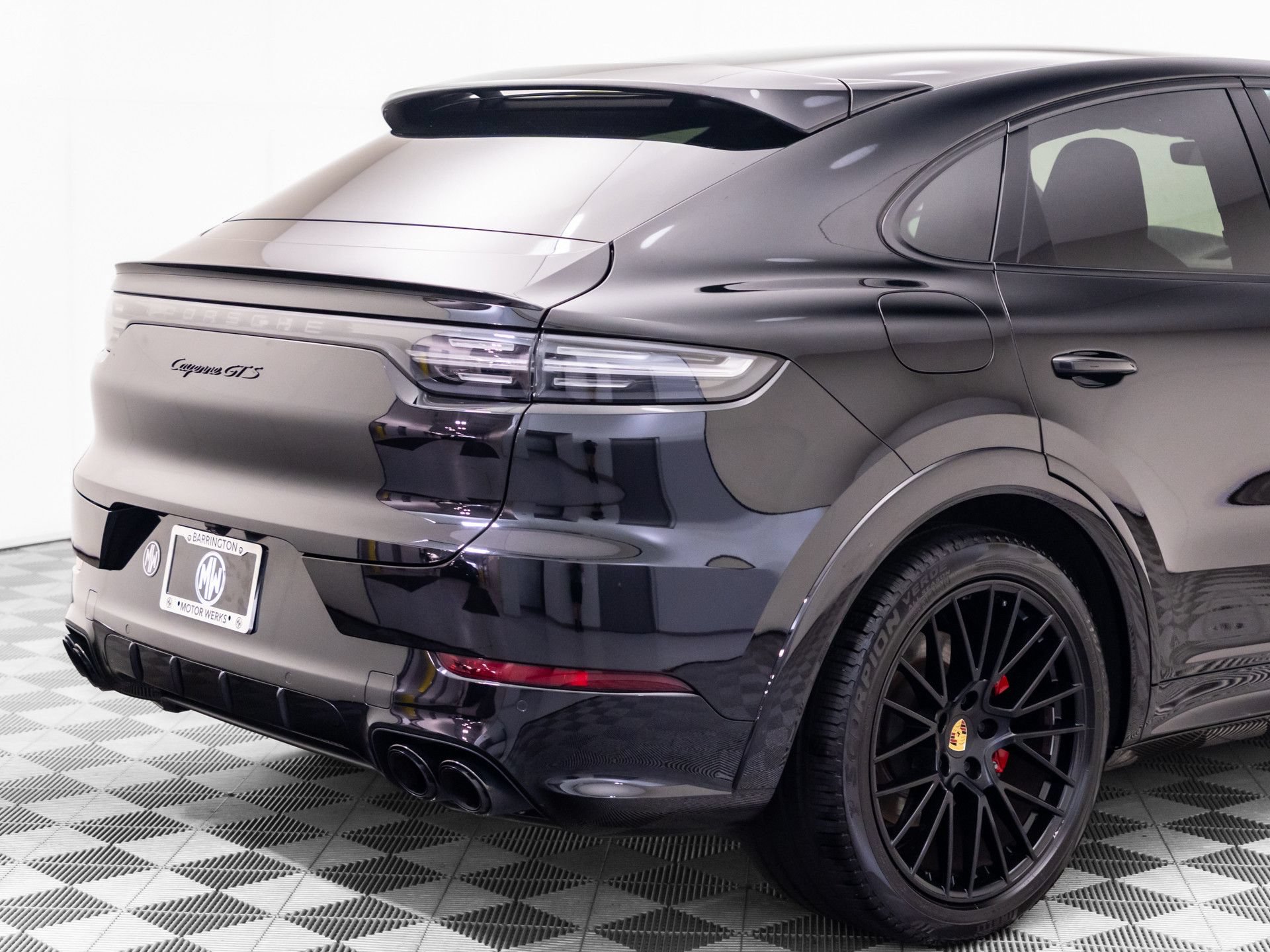 Certified 2023 Porsche Cayenne GTS AWD/4WD image 36