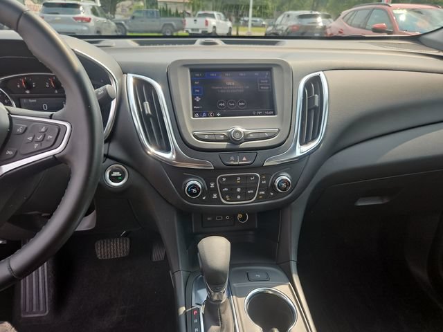 Used 2024 Chevrolet Equinox LT FWD image 18