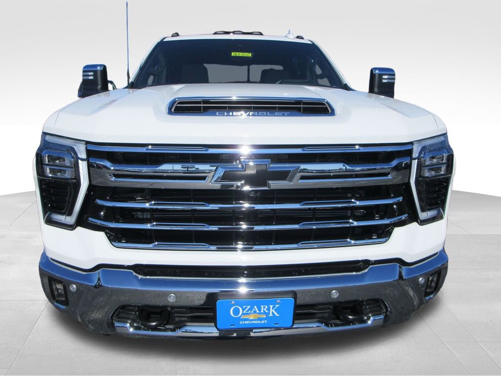 New 2026 Chevrolet Silverado 3500 LTZ w/ LTZ Premium Package image 8