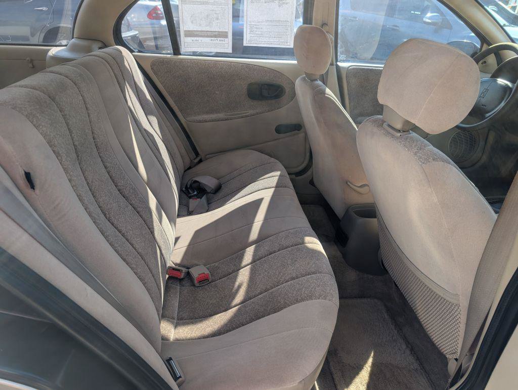 Used 1997 Saturn S-Series SW2 FWD image 12