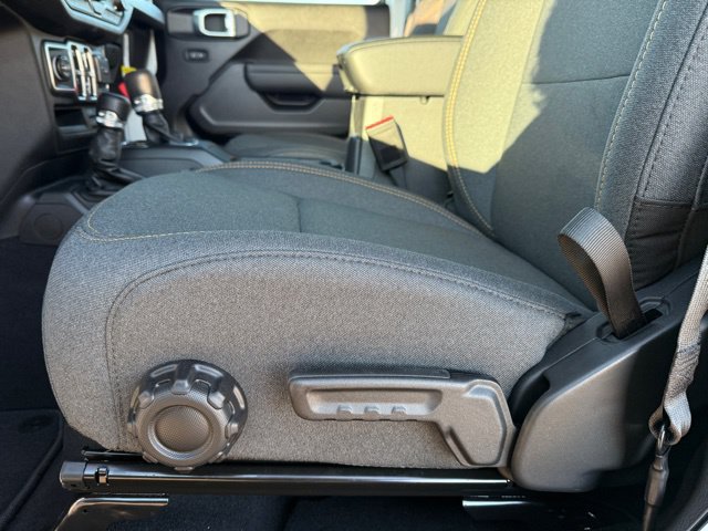 New 2026 Jeep Gladiator Sport AWD/4WD image 14