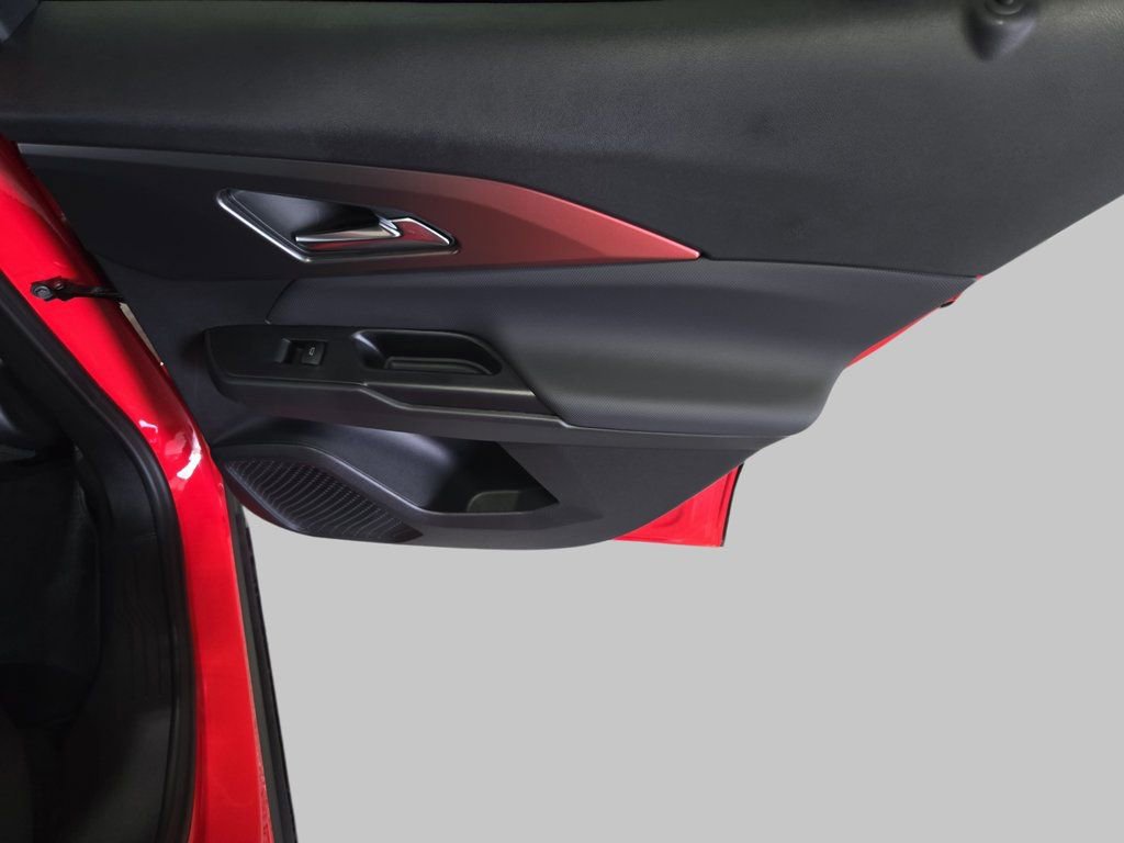 New 2025 Chevrolet Equinox EV RS w/ Convenience Package II FWD image 13