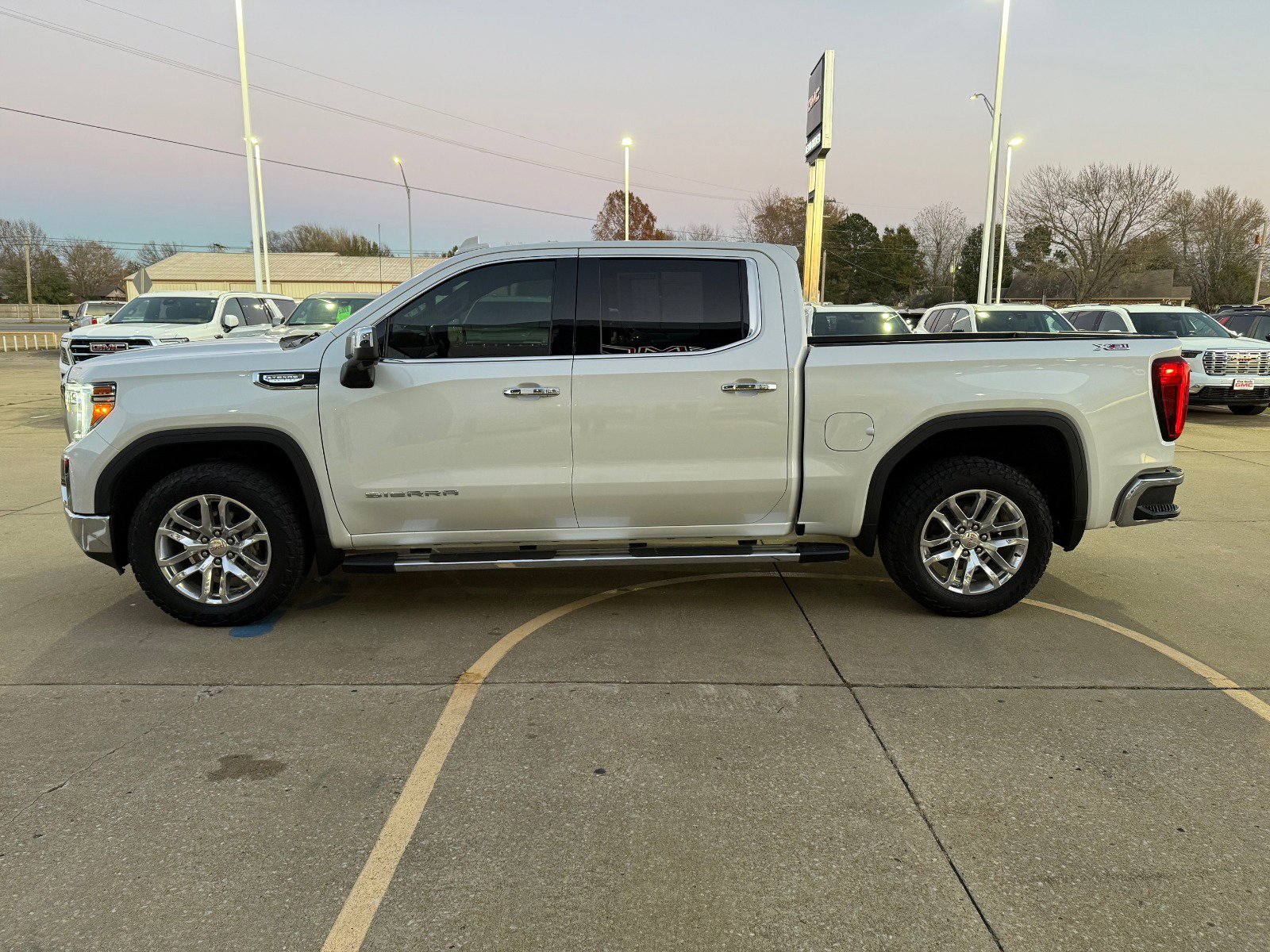 Certified 2021 GMC Sierra 1500 SLT image 6