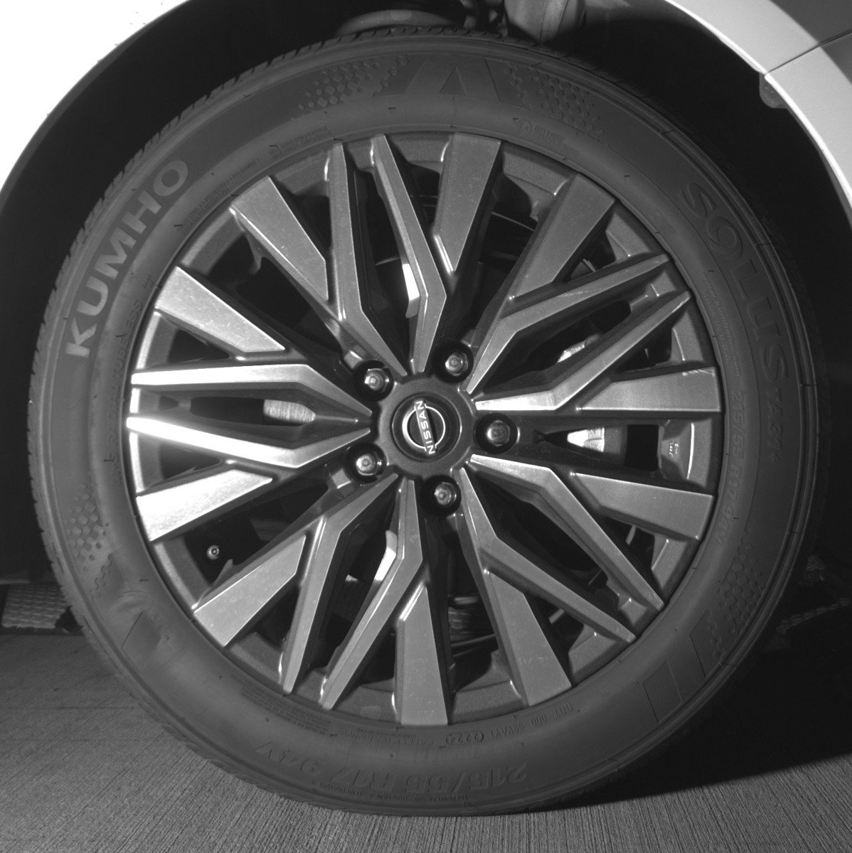 Used 2025 Nissan Altima 2.5 SV image 13