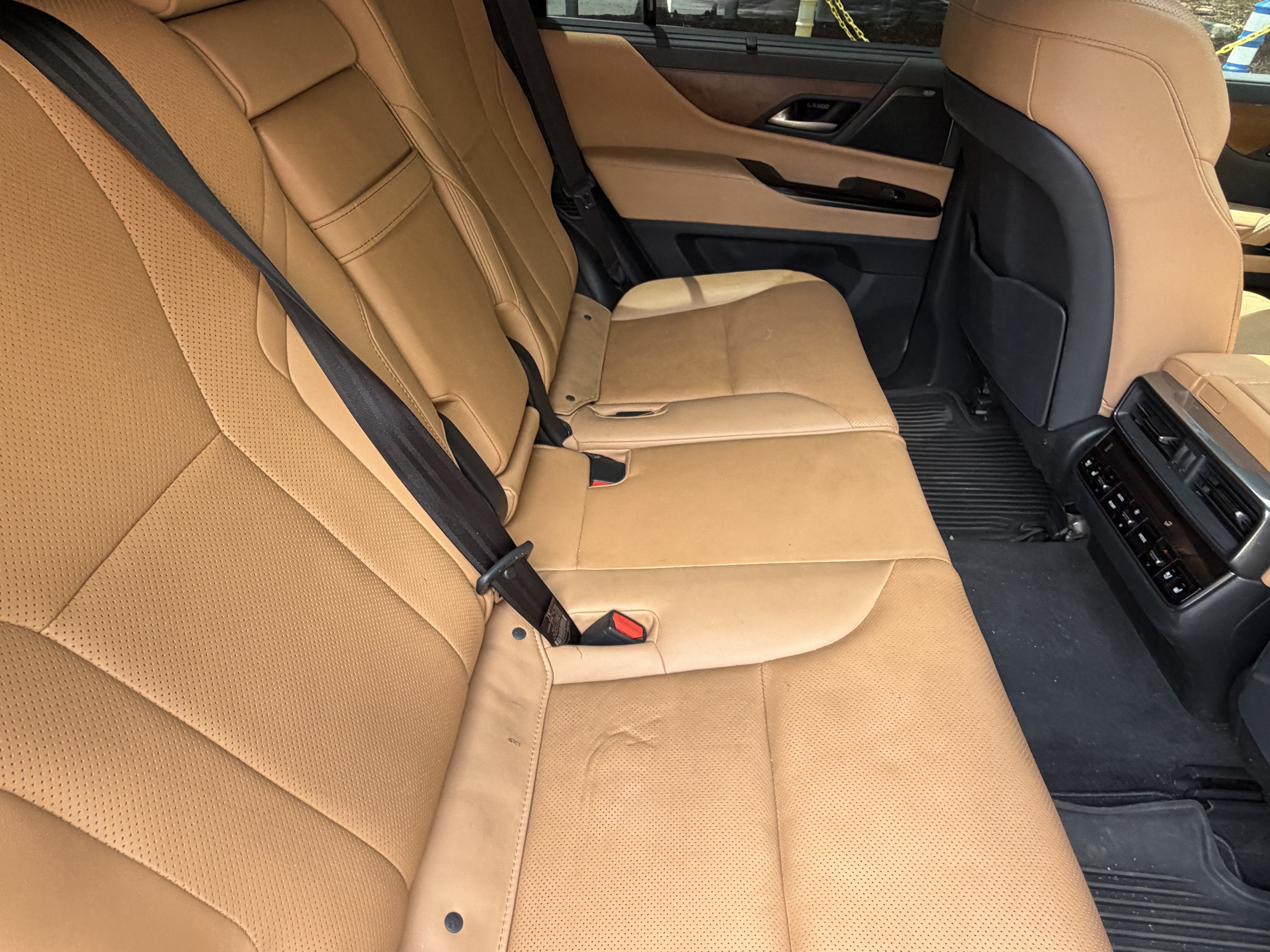 Used 2023 Lexus LX 600 4WD w/ Appearance Package image 40