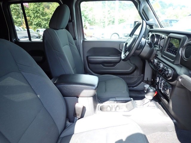 Used 2022 Jeep Gladiator Willys image 9