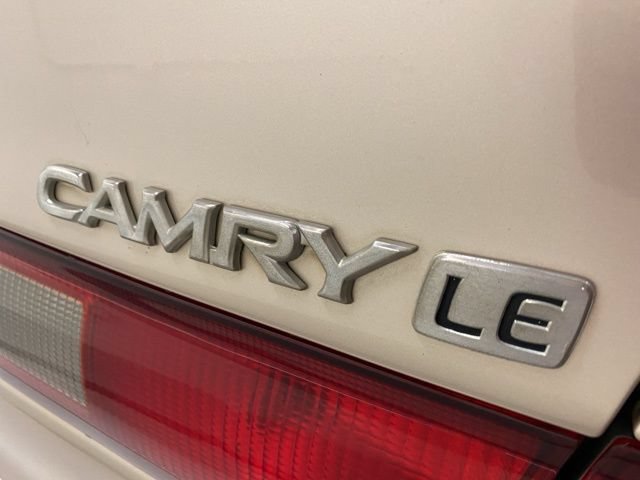 Used 1998 Toyota Camry LE FWD image 31