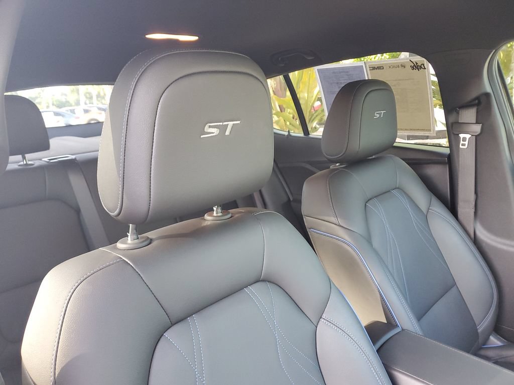Certified 2024 Buick Envista Sport Touring w/ Convenience I Package FWD image 24