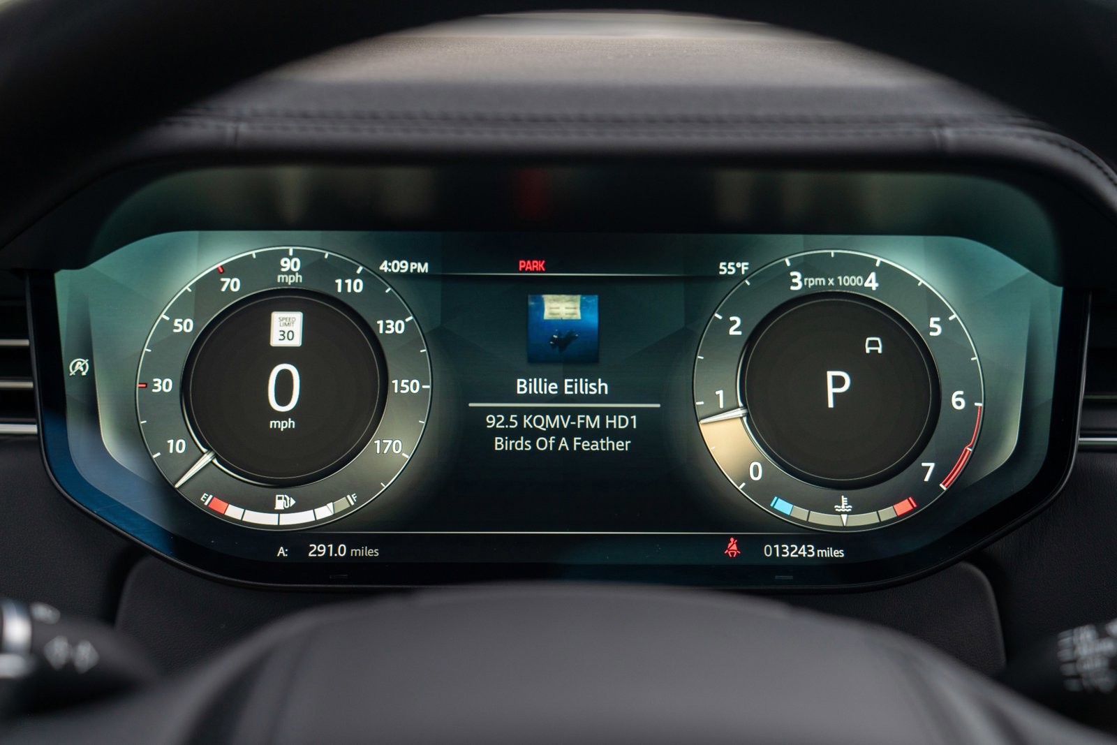 Used 2023 Land Rover Range Rover SE image 13