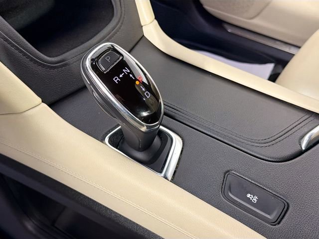 Used 2017 Cadillac XT5 FWD image 16