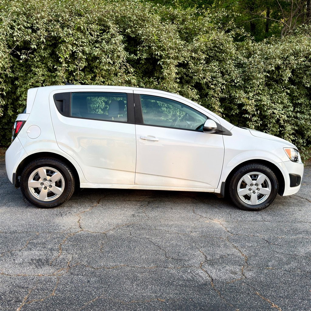 Used 2014 Chevrolet Sonic LS image 4
