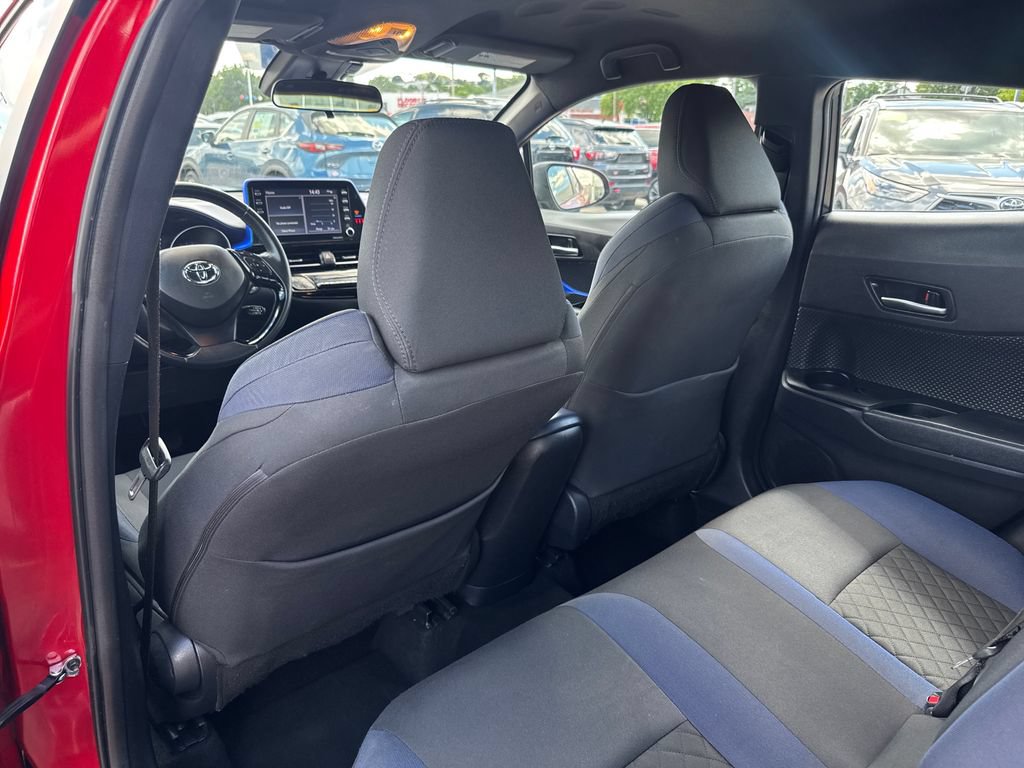 Used 2021 Toyota C-HR XLE FWD image 35