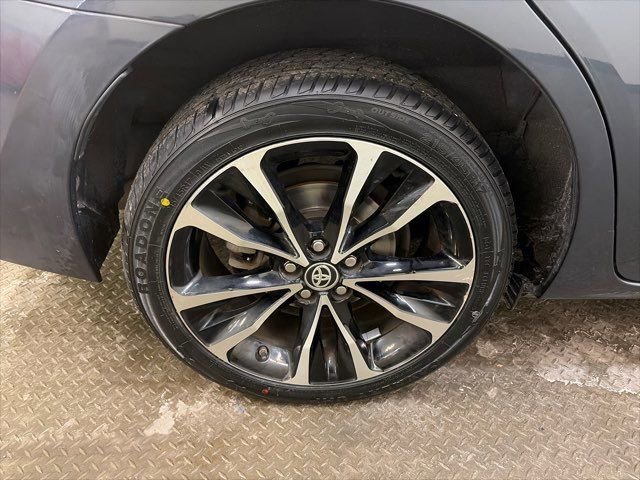 Used 2018 Toyota Corolla SE image 36