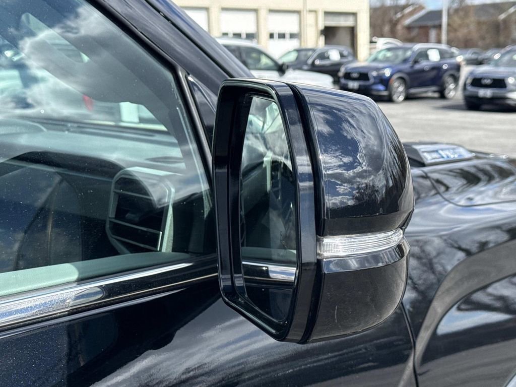 Used 2022 Toyota Tundra Limited w/ TRD Off-Road Package image 27