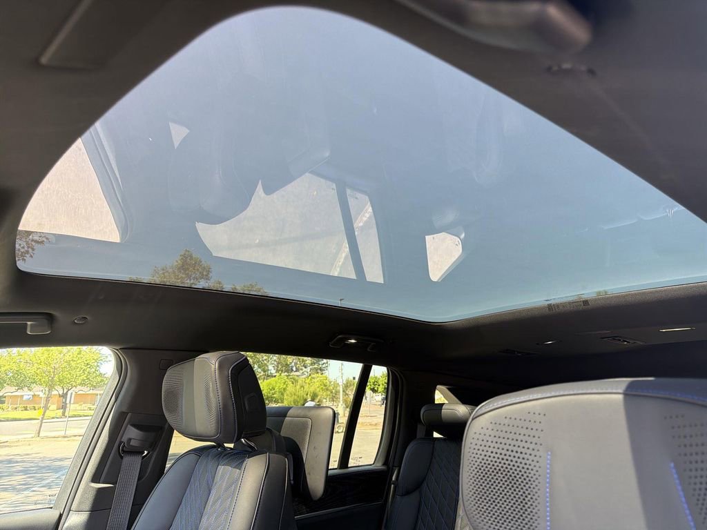 Used 2026 Cadillac Escalade IQ Luxury 1 image 6