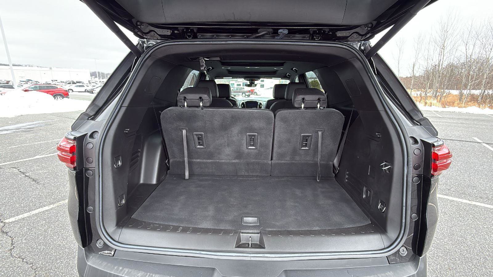 Used 2023 Chevrolet Traverse RS w/ LPO, Cargo Package image 22